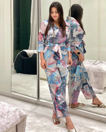 Amy Floral Midi Dresses